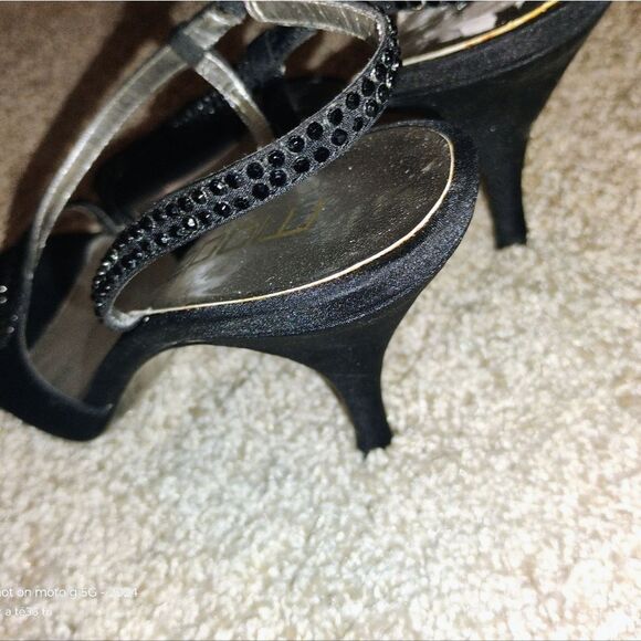 Moda Spana Black Heels with Glittering Embellishments - Picture 9 of 10